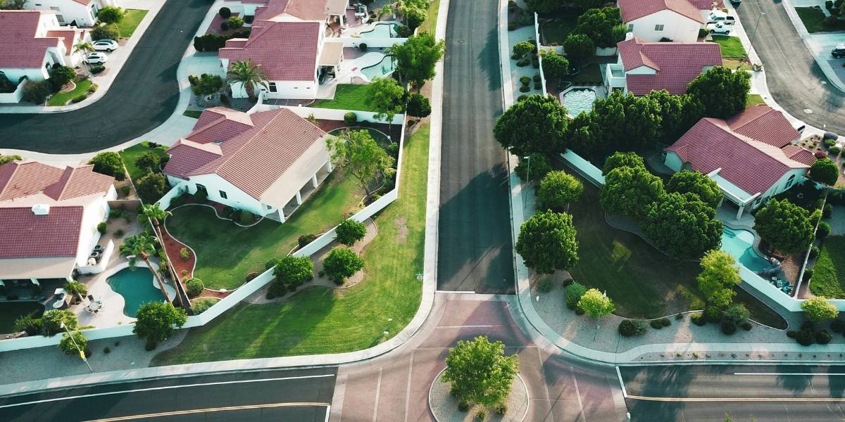 How to Identify and Navigate the Different Phases of the Real Estate Market