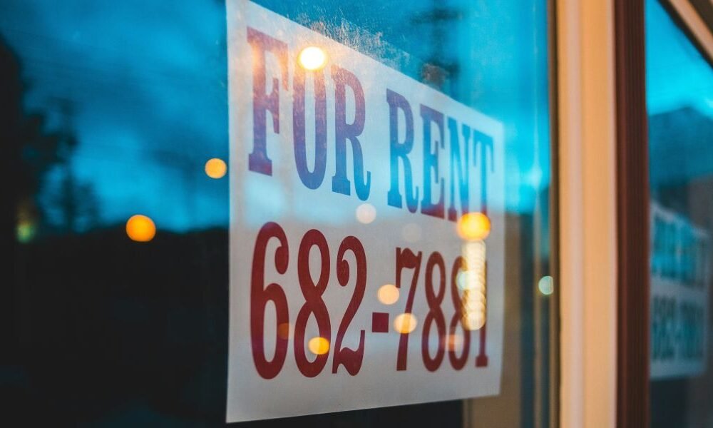 The Legal Essentials of Renting in Mile End: What Landlords and Tenants Should Know