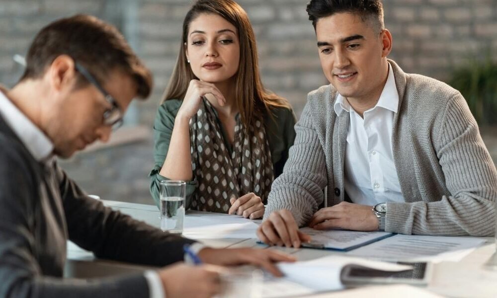 Mortgage Rates Hit 10-Month Low What It Means for Buyers