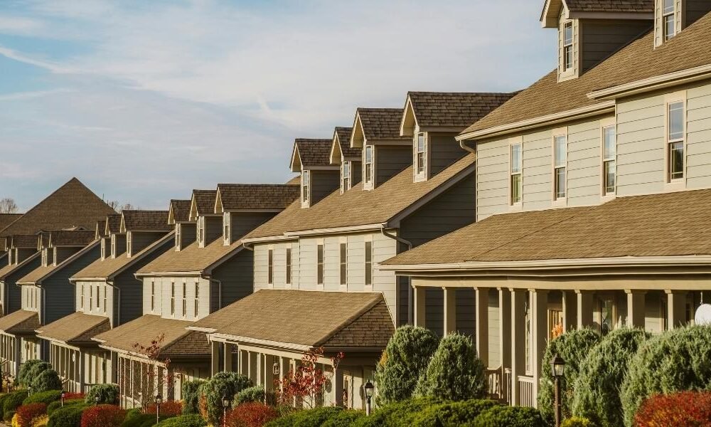 Surging Mortgage Demand: The Strategic Window for Buyers and Investors is Open
