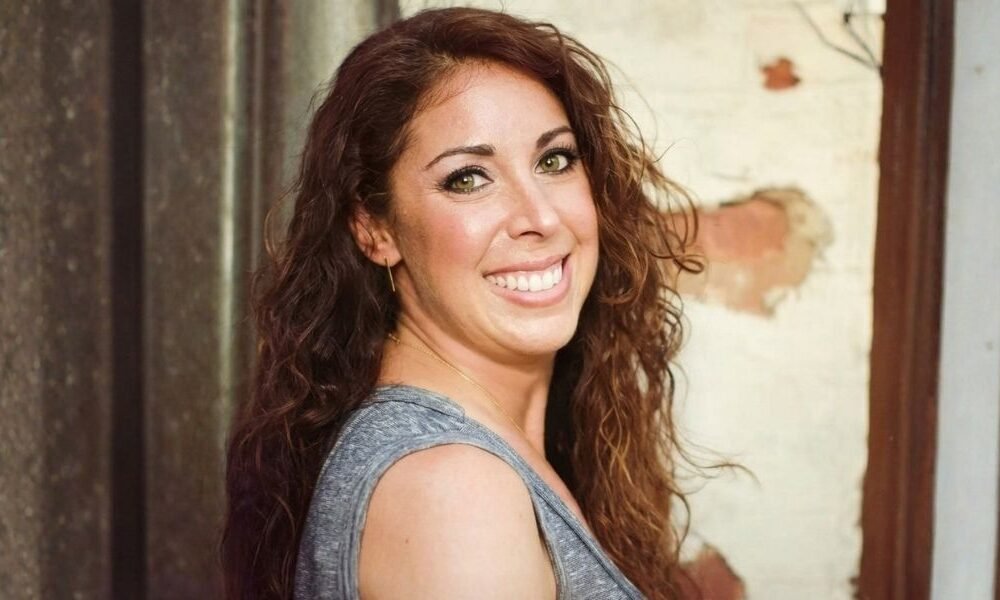 Twenty People at the Open House? Carly Ringer Shares Tactical Insights On How To Close Your Deal