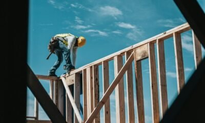 Construction Pay Rises as Nonresidential Hiring Leads Job Gains