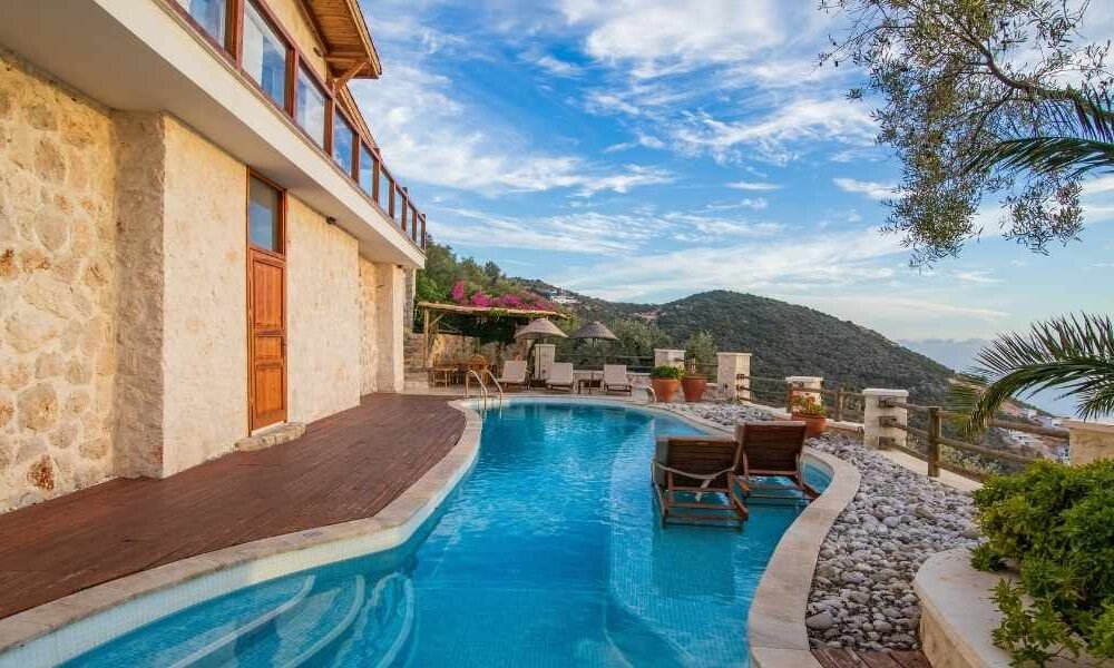 Luxury Sarasota Estate Listed With $26.4 Million Price Tag