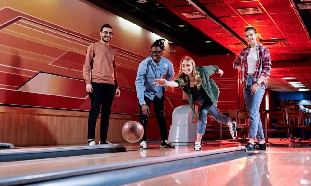 Former Pinarama Bowling Center Sells for $3.2 Million