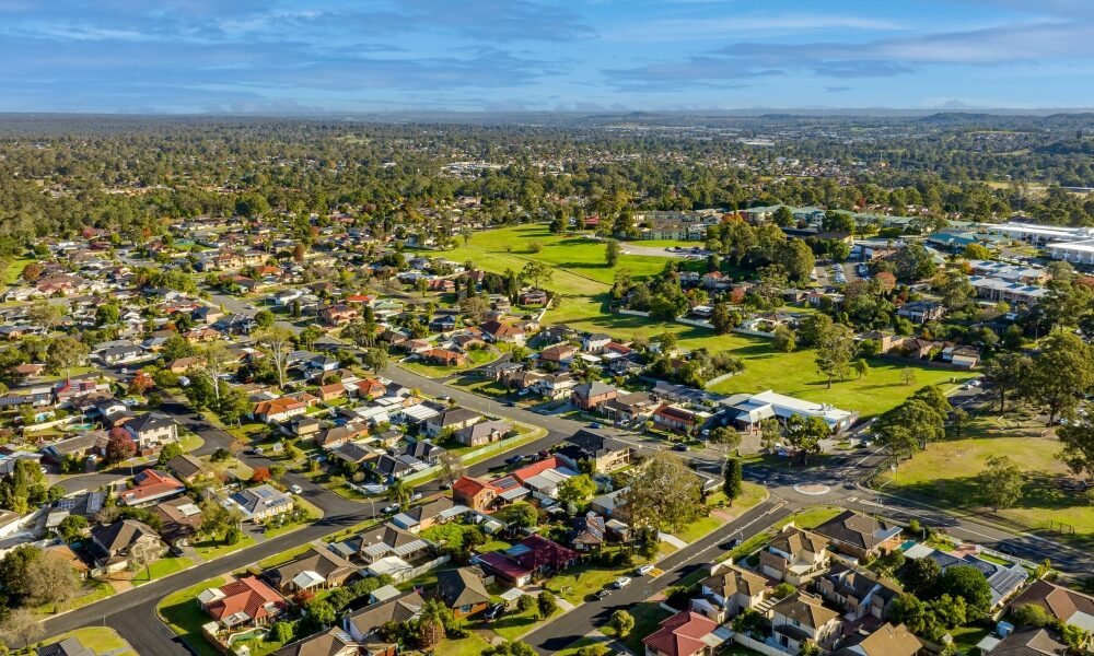 How to Stop a Foreclosure by Selling the House Before the Auction Date