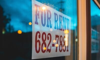 Why Are Brokers Still Ignoring Lease Expiration Data as an Off-Market Signal?