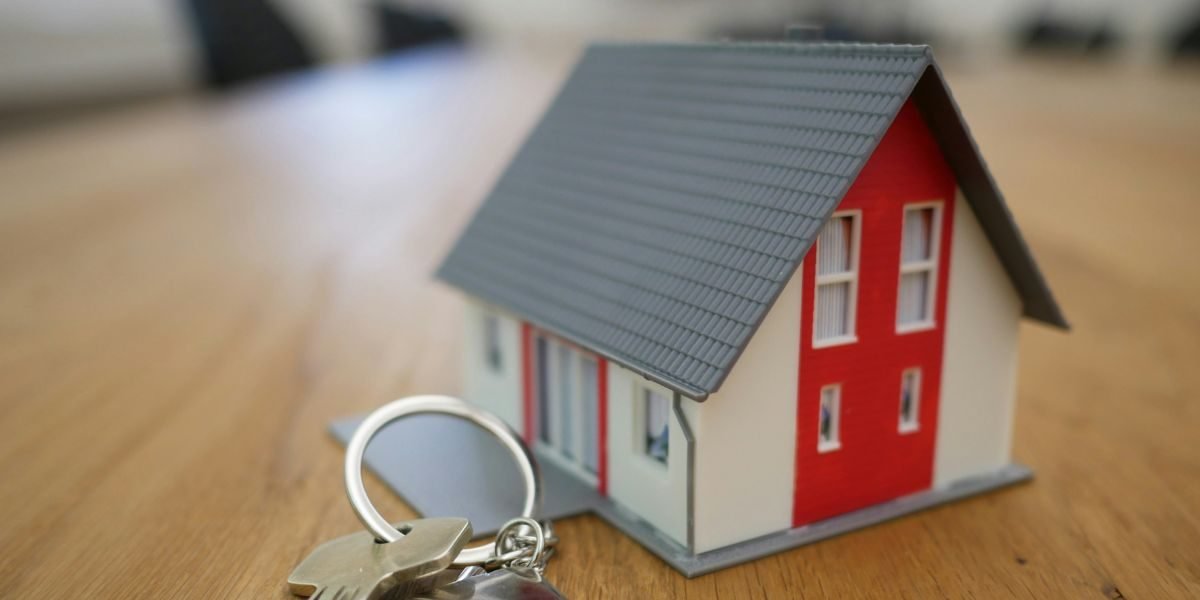 How Does HomeWise Work? The Offer, the Walkthrough and the Closing