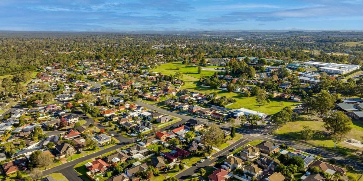 How to Stop a Foreclosure by Selling the House Before the Auction Date