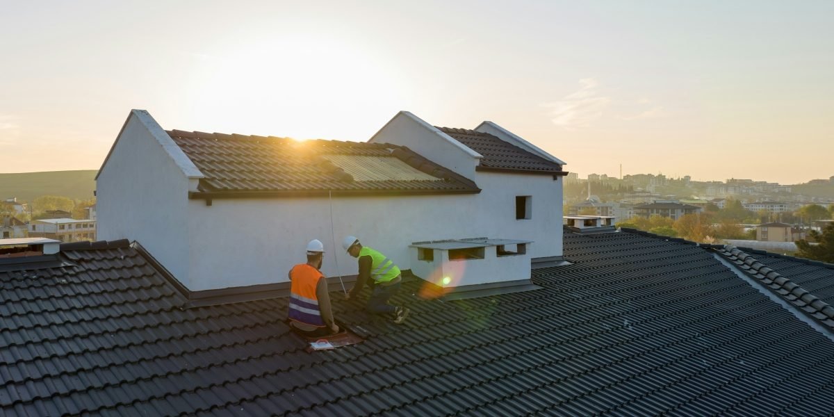 Roof Repair vs. Replacement: Making the Right Choice for Louisiana Homeowners